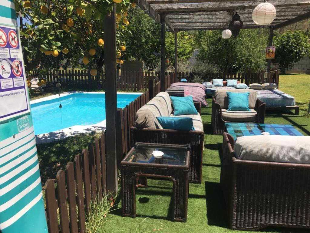 Hostal Karma House Casares Exterior foto