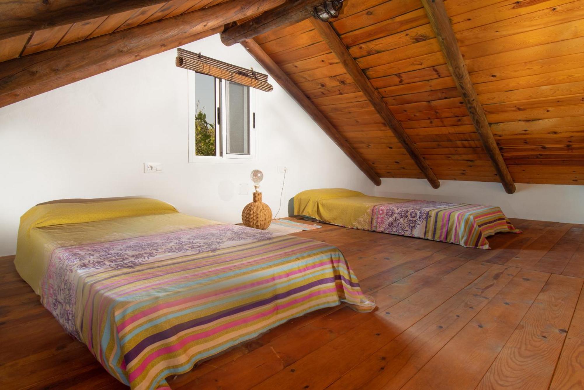 Hostal Karma House Casares Exterior foto